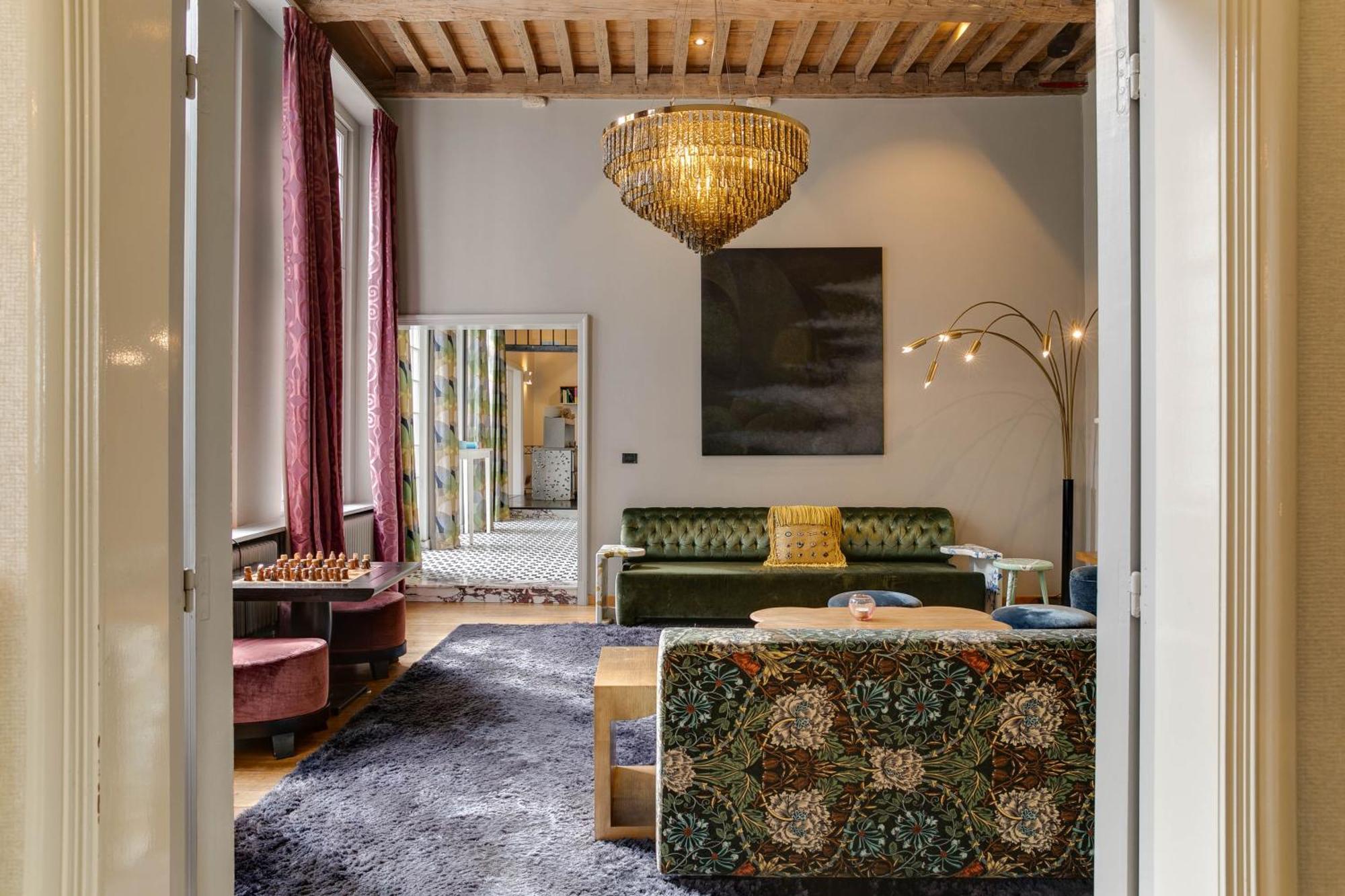 Small Luxury Hotel De Witte Lelie Anversa Esterno foto