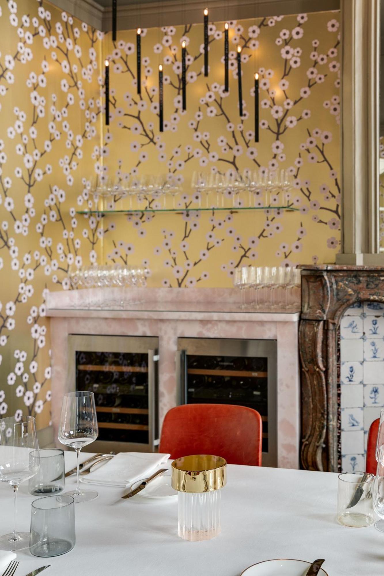 Small Luxury Hotel De Witte Lelie Anversa Esterno foto