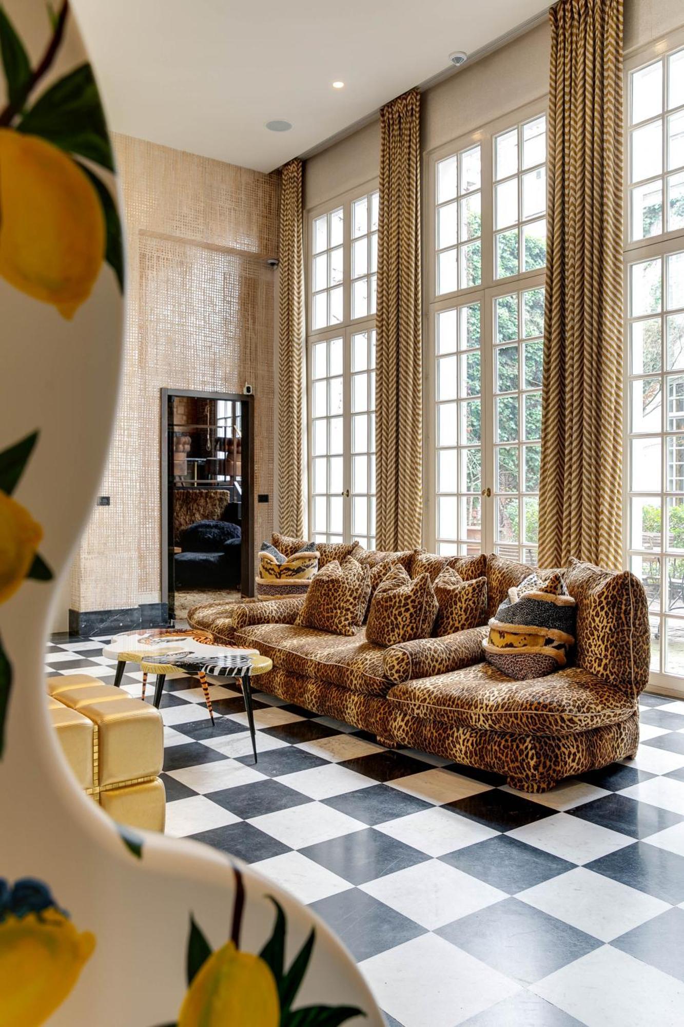 Small Luxury Hotel De Witte Lelie Anversa Esterno foto