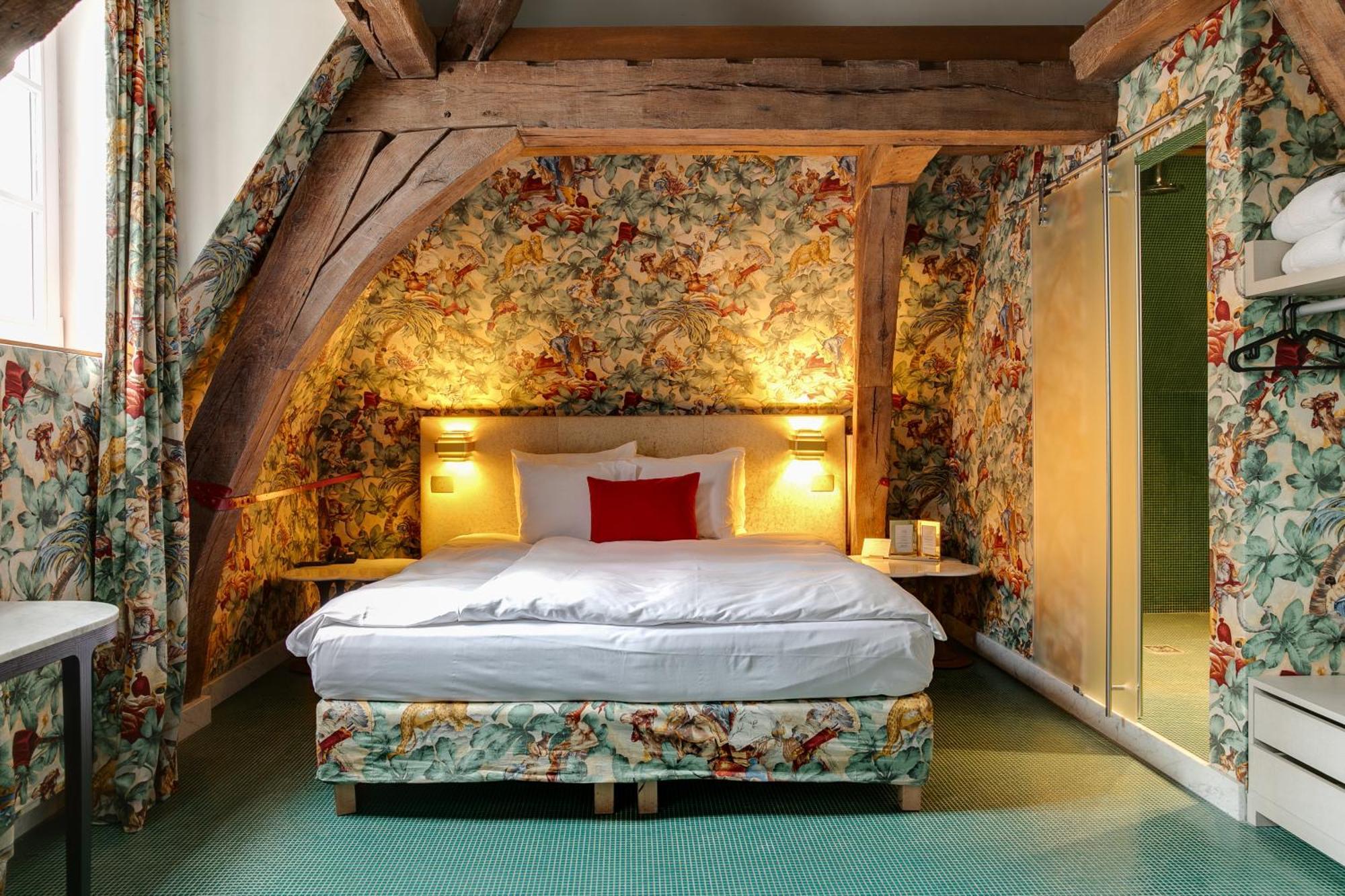 Small Luxury Hotel De Witte Lelie Anversa Esterno foto