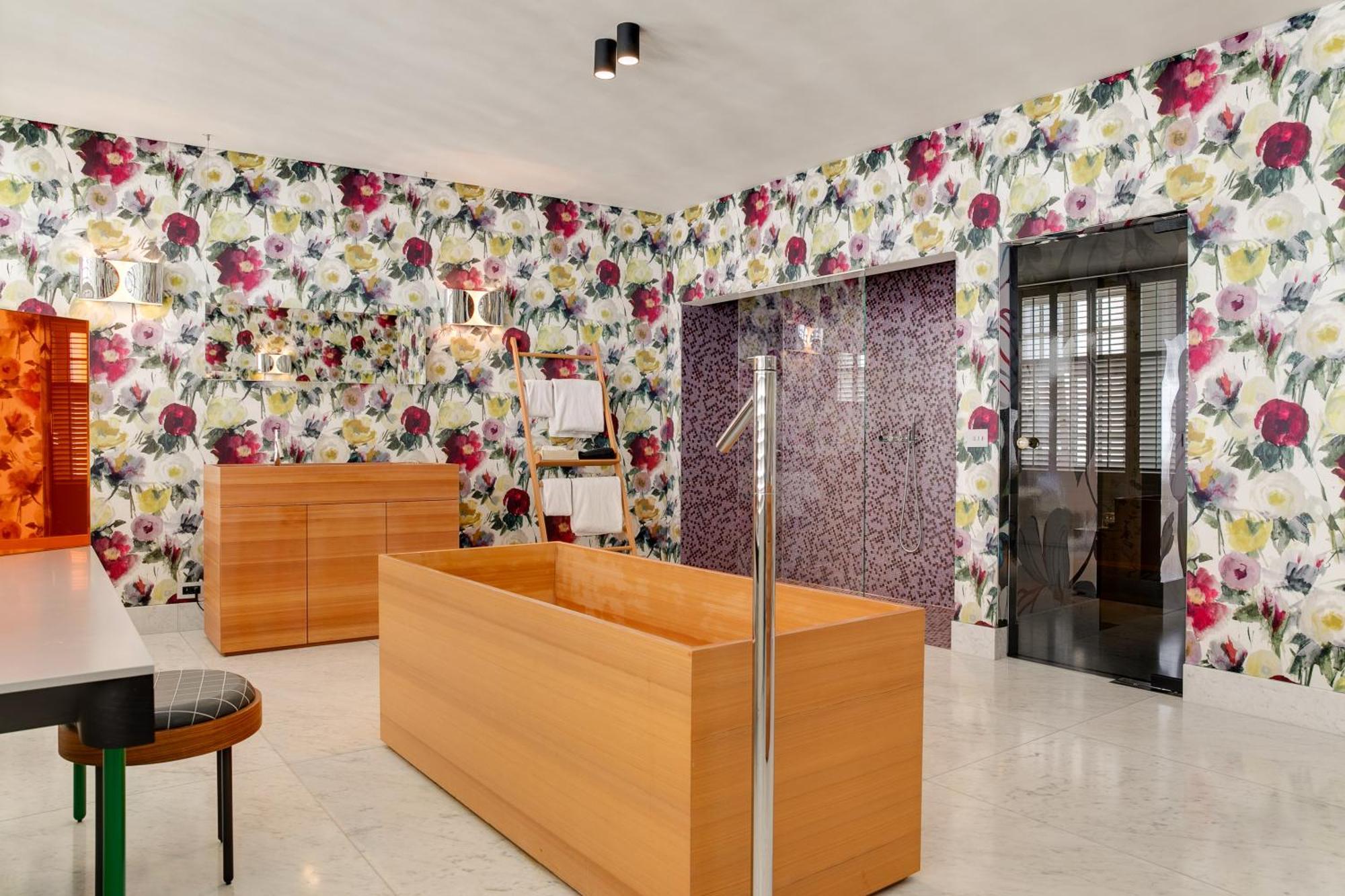 Small Luxury Hotel De Witte Lelie Anversa Esterno foto