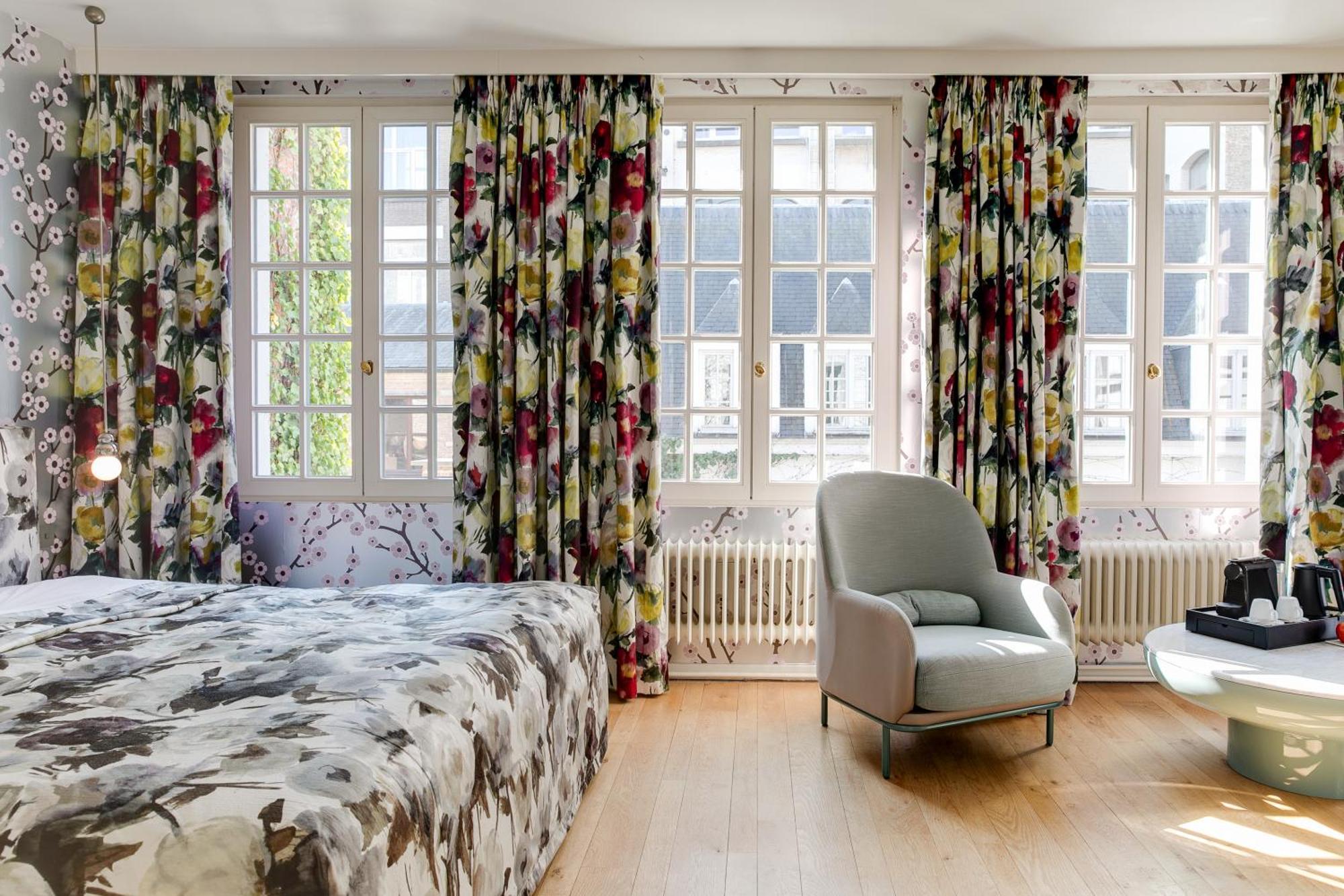 Small Luxury Hotel De Witte Lelie Anversa Esterno foto